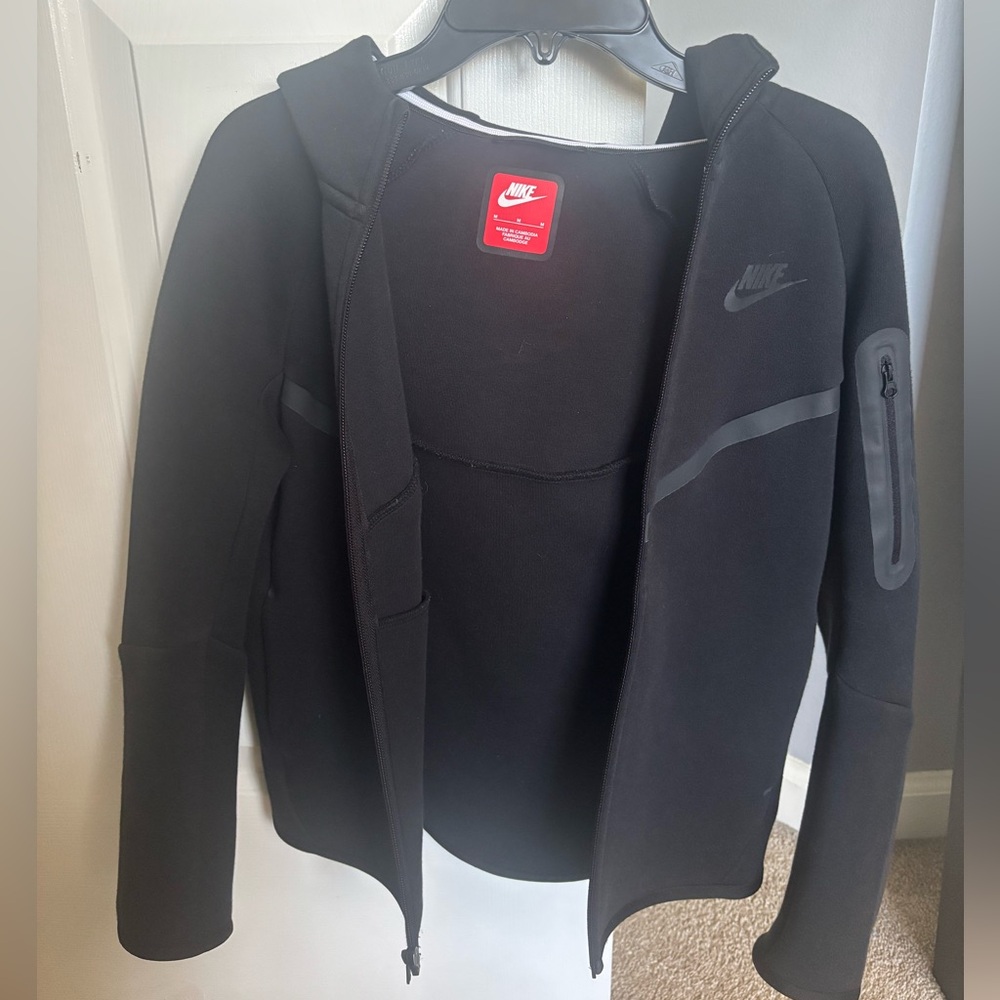 Kids nike tech jacket